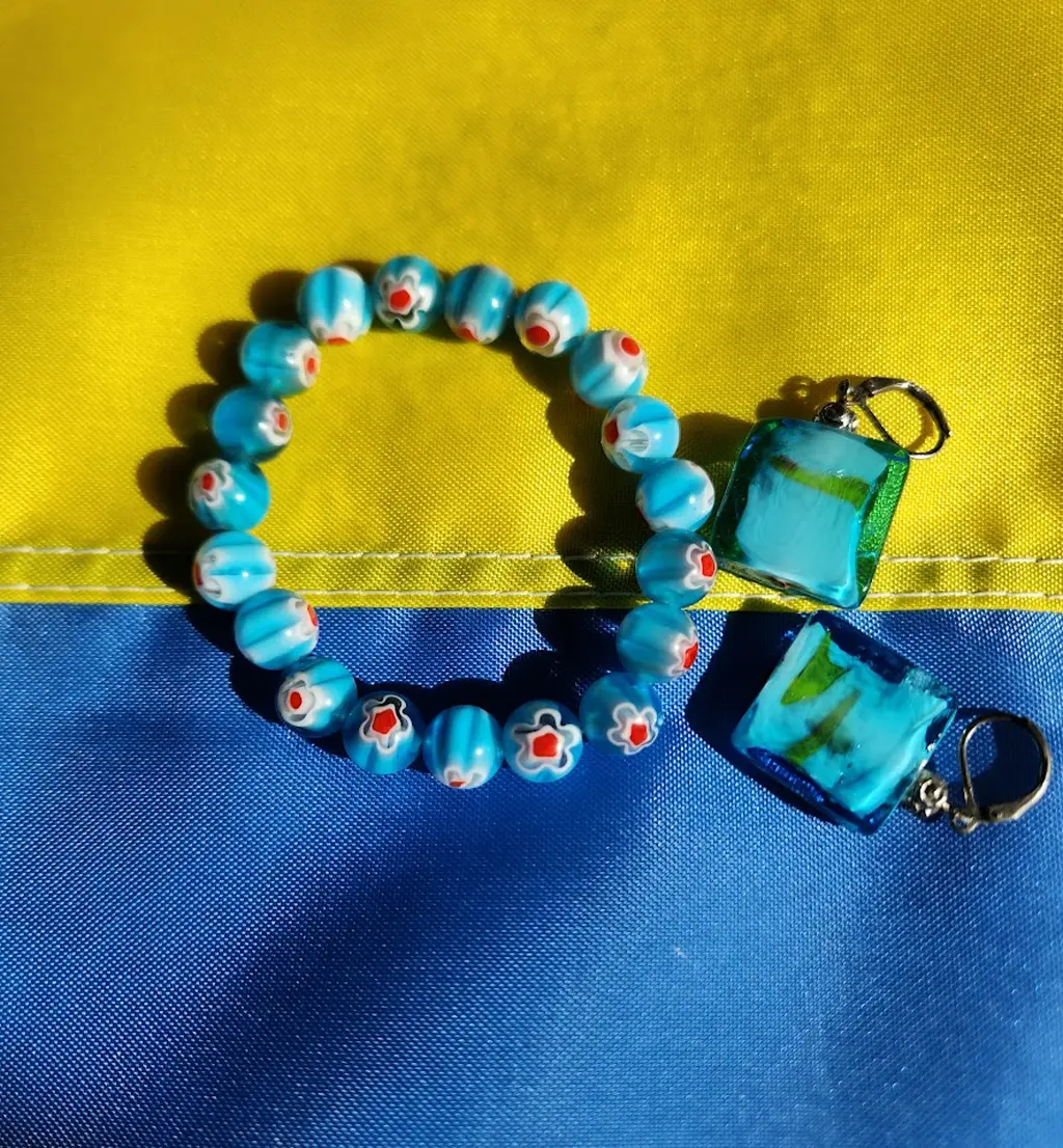 💙💍Matching Bracelets and Earrings💎💛